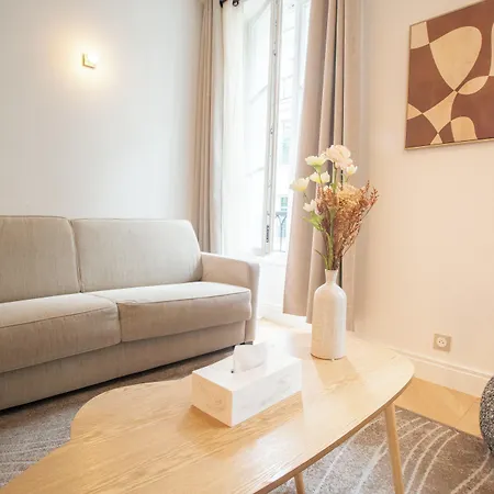 Aparthotel Quartier Libre Madeleine 4*