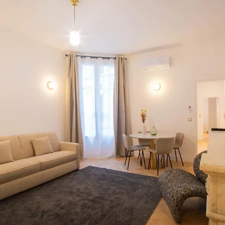 Ξενοδοχείο με διαμερίσματα Quartier Libre Madeleine 4*