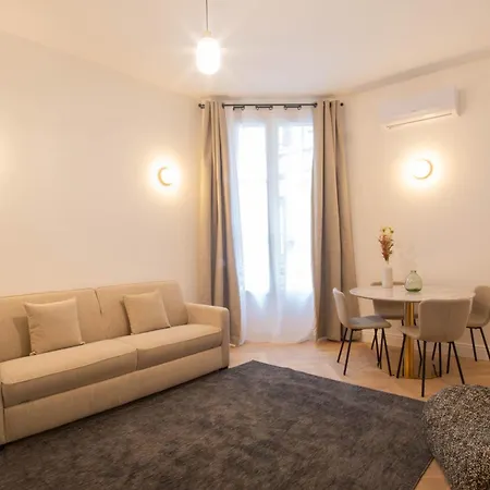 Ξενοδοχείο με διαμερίσματα Quartier Libre Madeleine 4*
