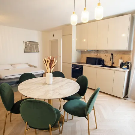 Quartier Libre Madeleine Апарт-отель