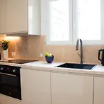 Ξενοδοχείο με διαμερίσματα Quartier Libre Madeleine 4*