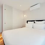 Ξενοδοχείο με διαμερίσματα Quartier Libre Madeleine 4*