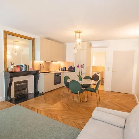 Quartier Libre Madeleine 4*